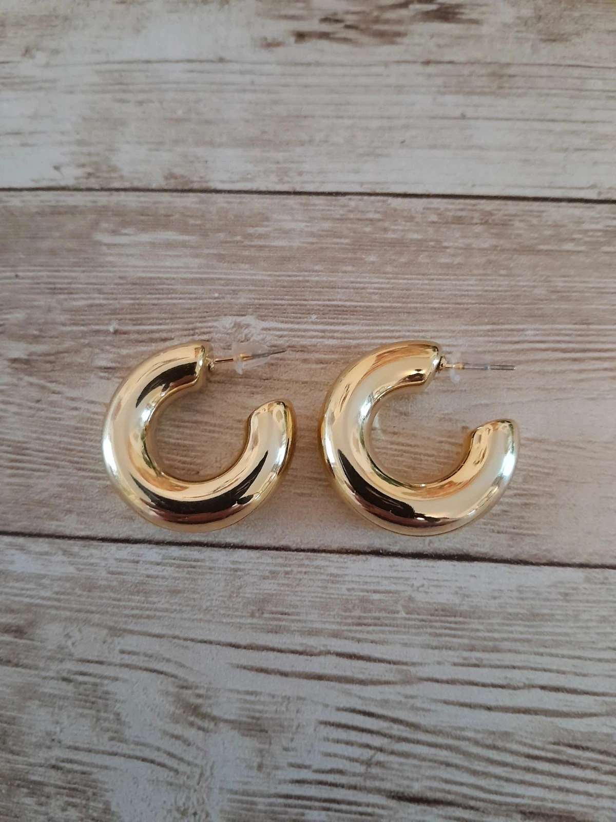 Boucles d'oreilles créoles, couleur dorées